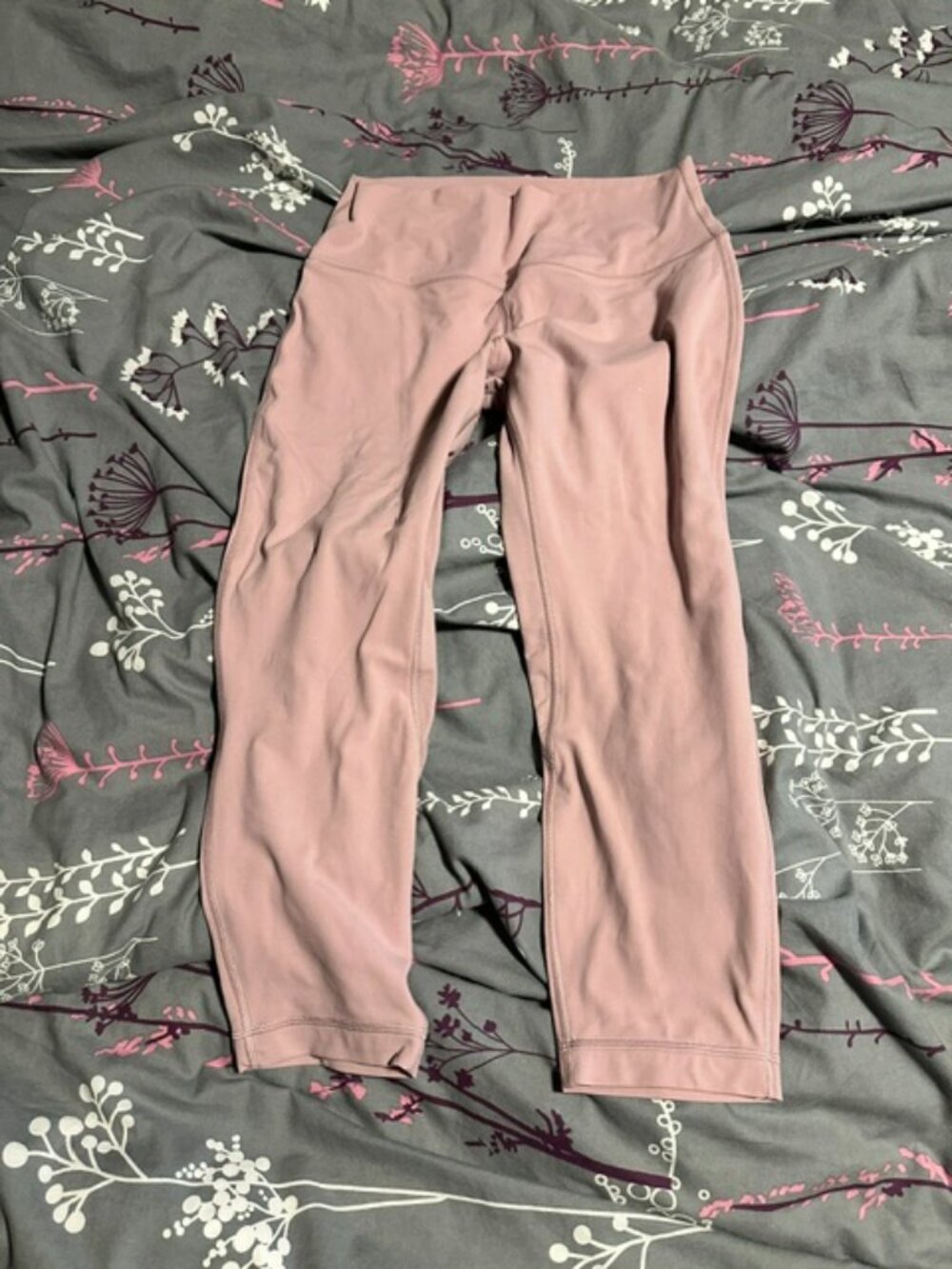 Lululemon size 12 light pink align leggings